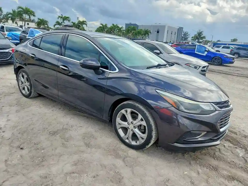 1G1BF5SM9H7140127 2017 CHEVROLET CRUZE-3
