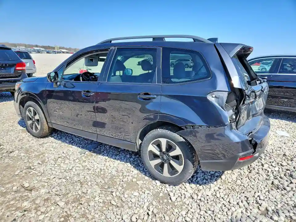 JF2SJAGC2JH462656 2018 SUBARU FORESTER-1