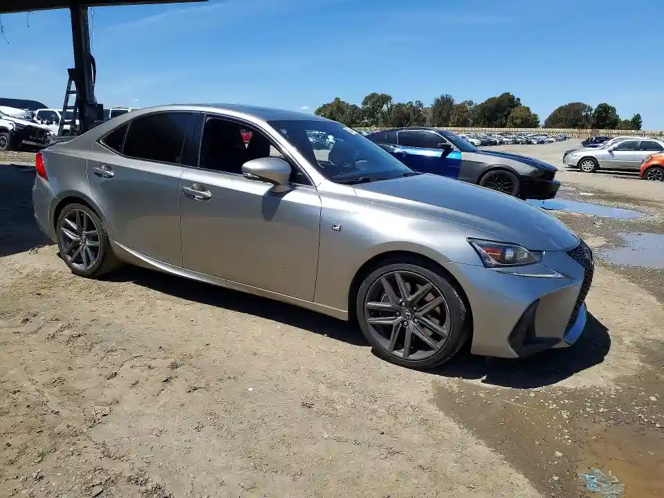 JTHBE1D21H5030116 2017 LEXUS IS-3