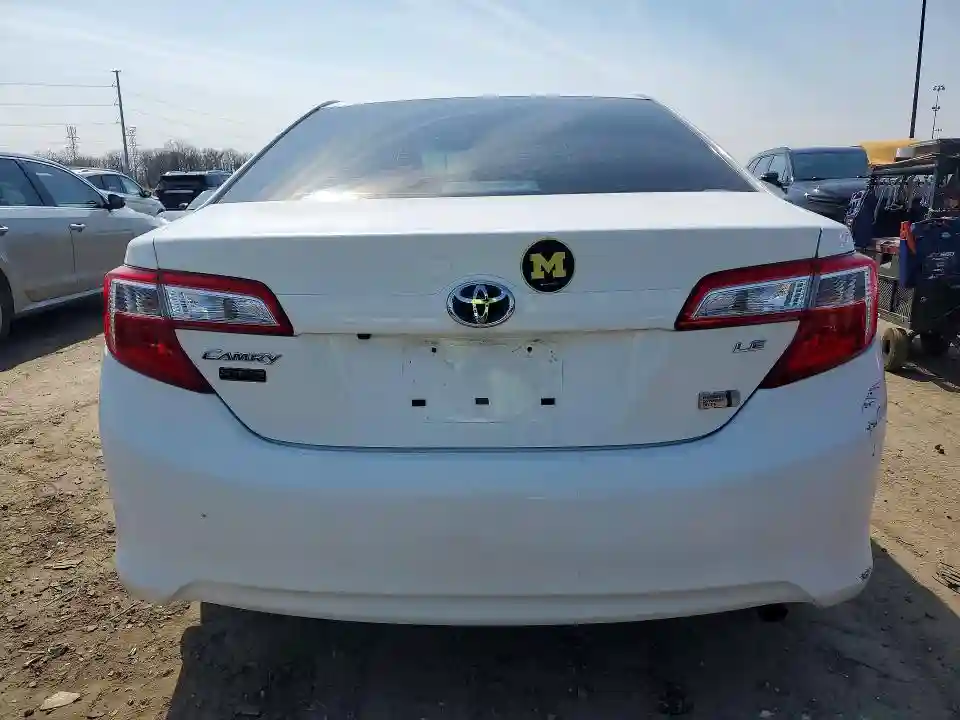 4T1BD1FK2EU114024 2014 TOYOTA CAMRY SOLA-5
