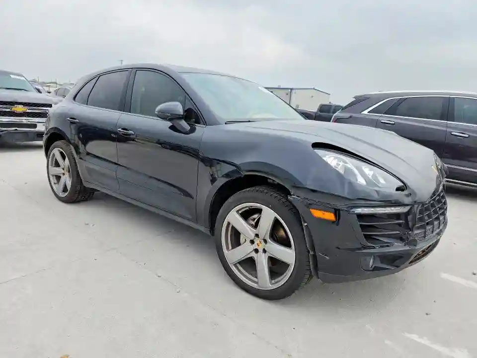 WP1AB2A57GLB52823 2016 PORSCHE MACAN-3