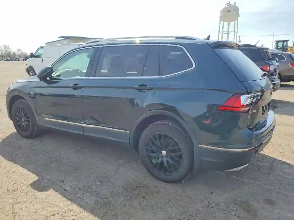 3VV3B7AX6KM154726 2019 VOLKSWAGEN TIGUAN-1