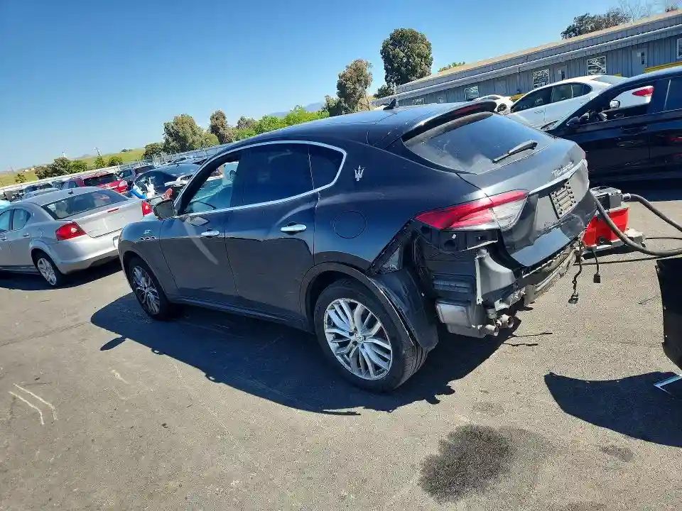 ZN661XUA9NX389043 2022 MASERATI LEVANTE-1