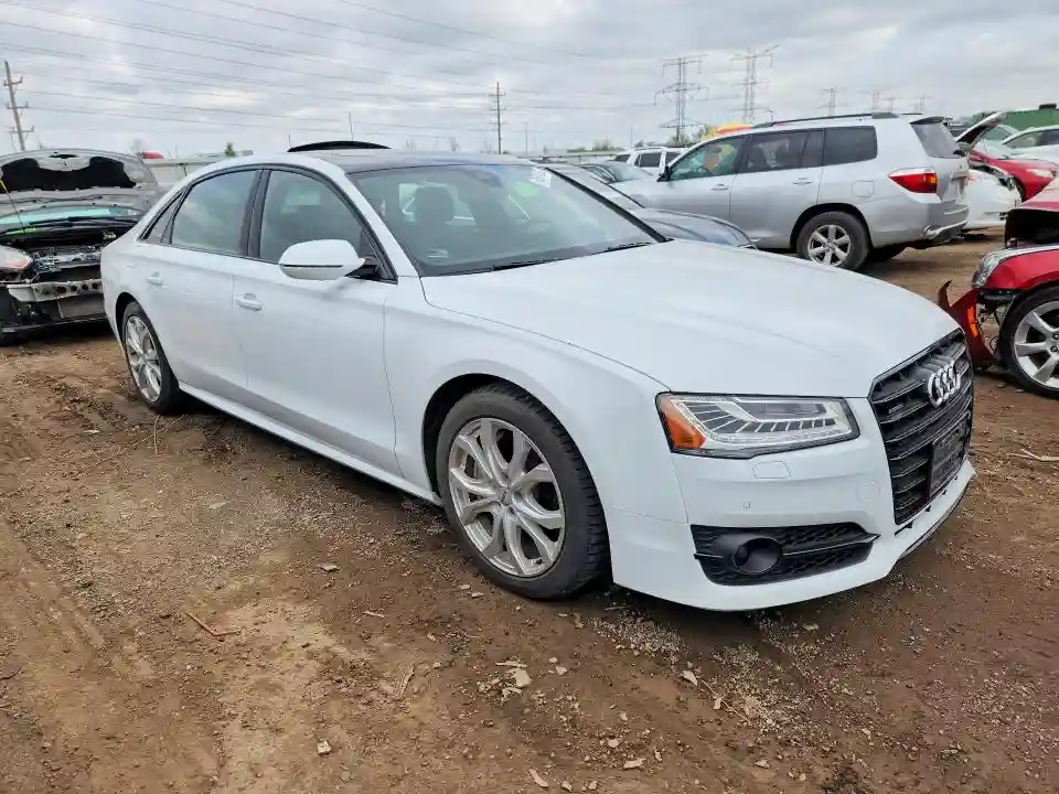 WAU43AFDXJN000257 2018 AUDI A8-3