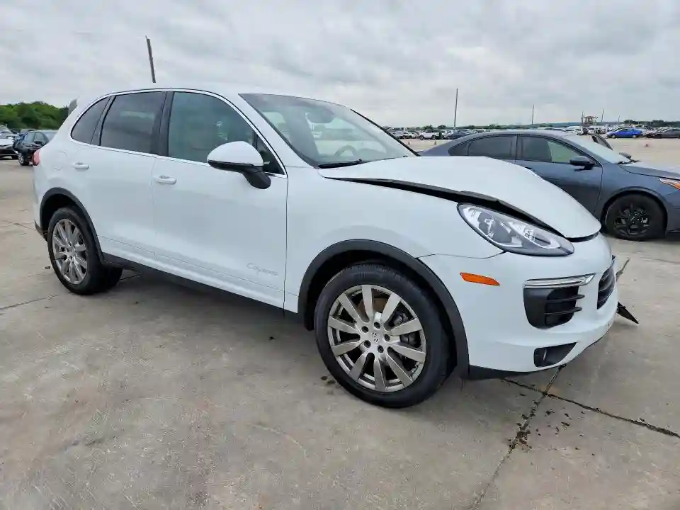 WP1AA2A22GLA02353 2016 PORSCHE CAYENNE-3