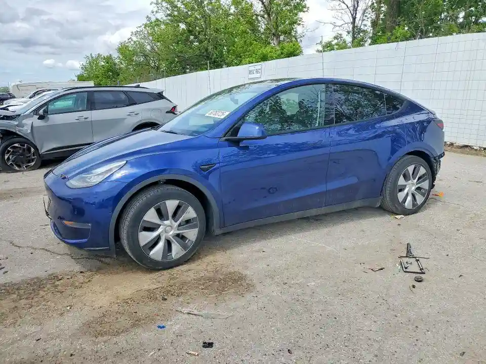7SAYGDEE0NA007341 2022 TESLA MODEL Y-0