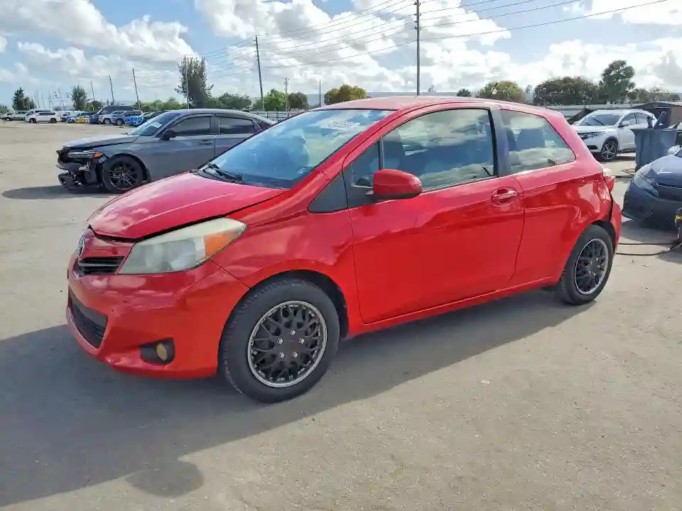 JTDJTUD37ED578779 2014 TOYOTA YARIS-0