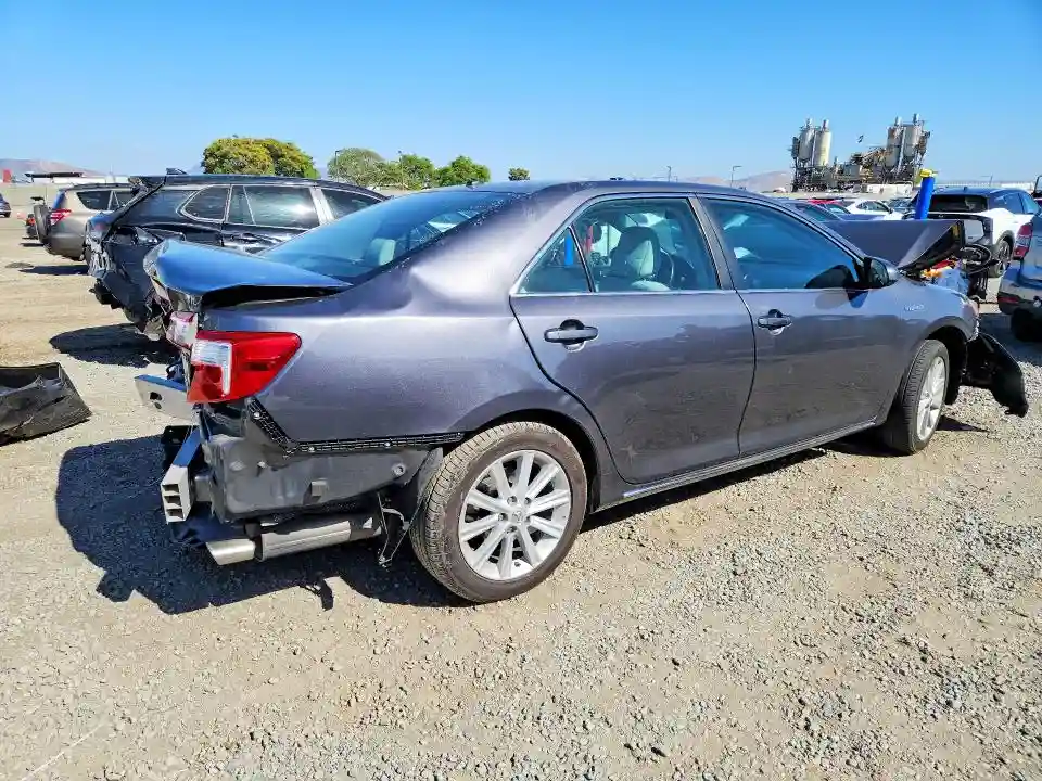 4T1BD1FK6EU100773 2014 TOYOTA CAMRY SOLA-2