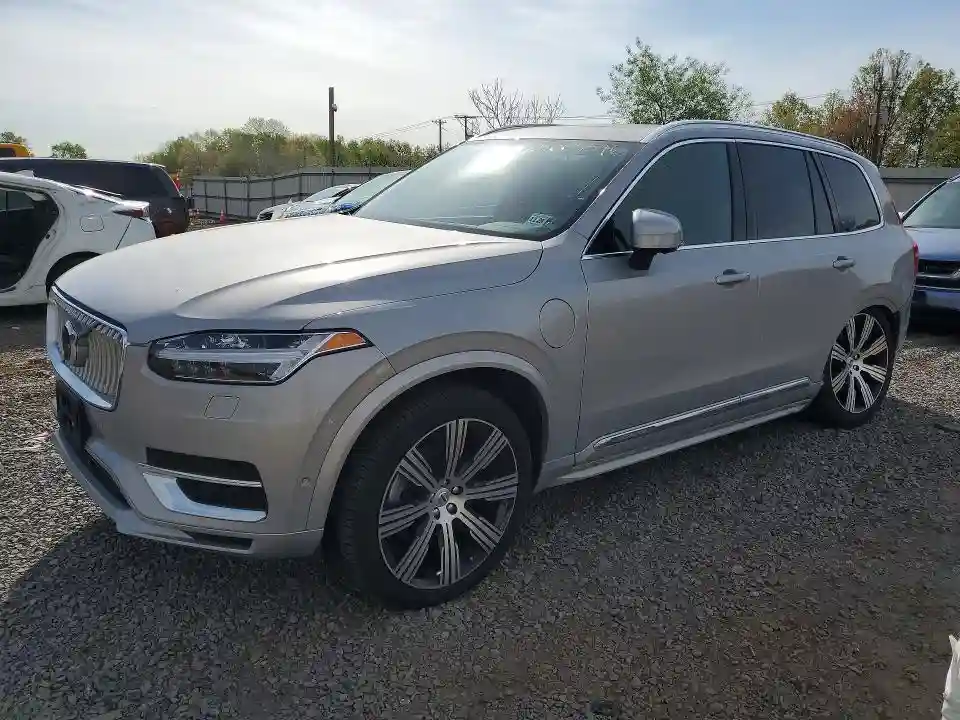 YV4H600NXP1967763 2023 VOLVO XC90-0