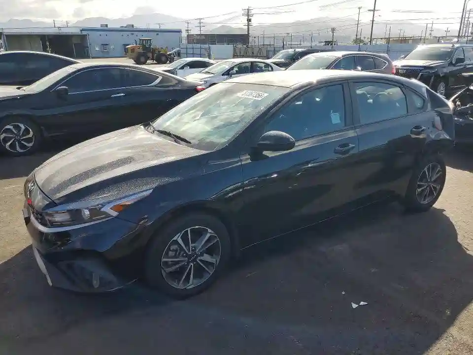 3KPF24AD7PE570575 2023 KIA FORTE LXS-0