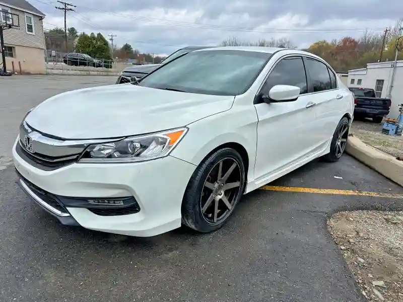 1HGCR2F56HA029432 2017 HONDA ACCORD-0