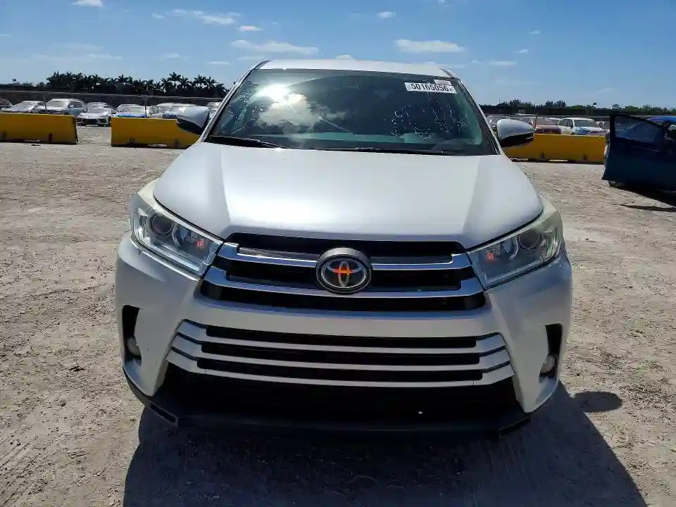 5TDZZRFH6KS350568 2019 TOYOTA HIGHLANDER-4