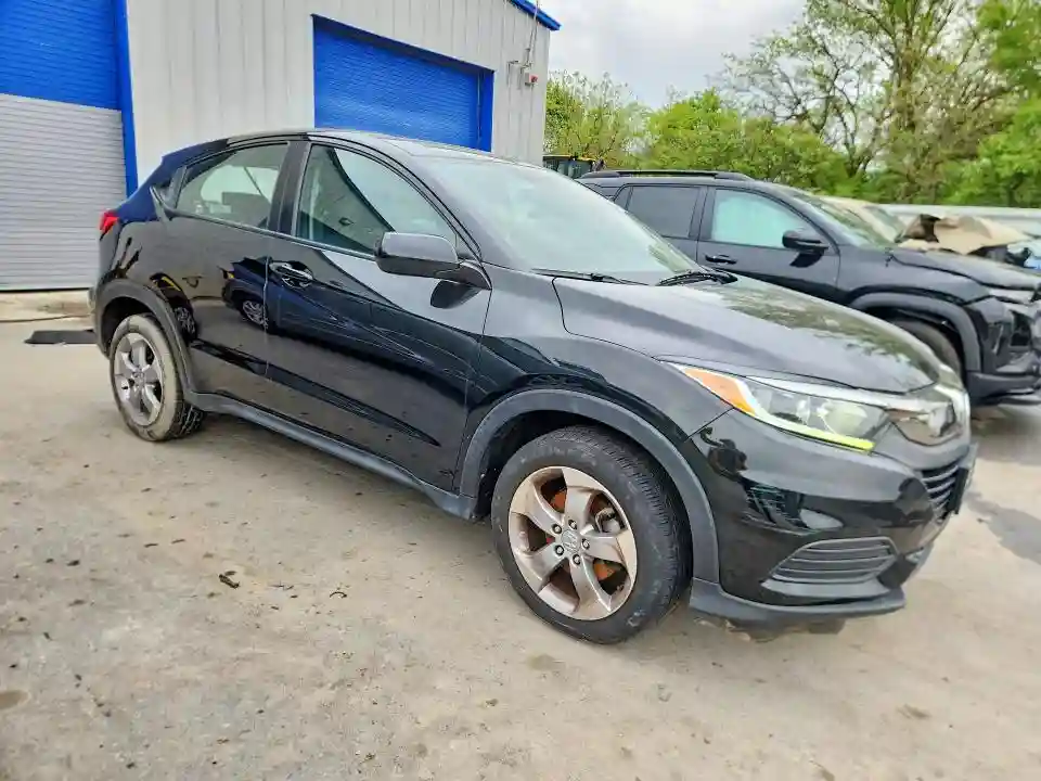 3CZRU6H35KG704295 2019 HONDA HR-V-3
