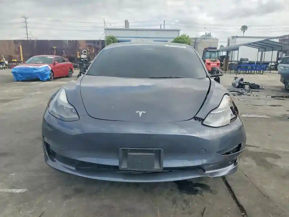 5YJ3E1EB8NF354985 2022 TESLA MODEL 3-4