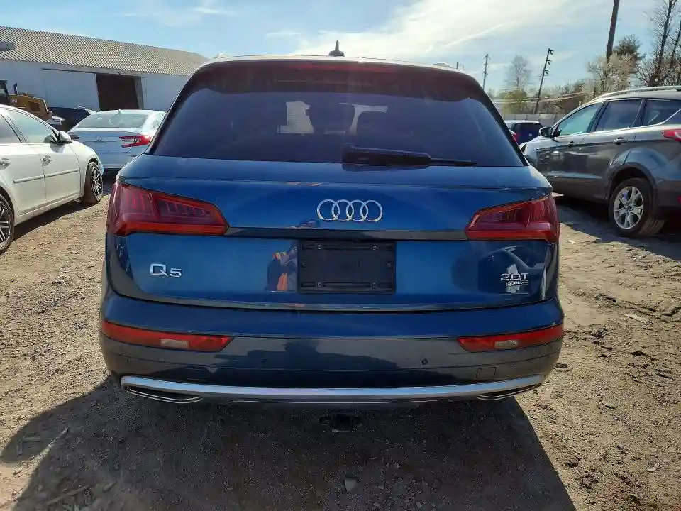 WA1BNAFY5J2066296 2018 AUDI Q5-5
