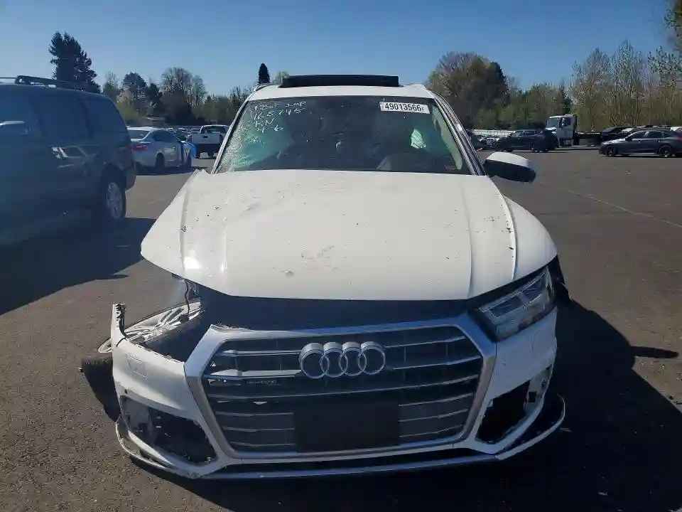 WA1BNAFY3J2010521 2018 AUDI Q5-4