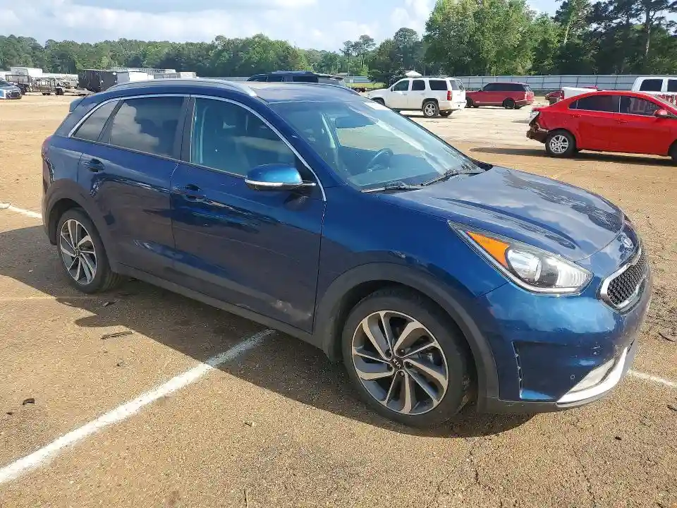 KNDCE3LC3H5047401 2017 KIA NIRO-3
