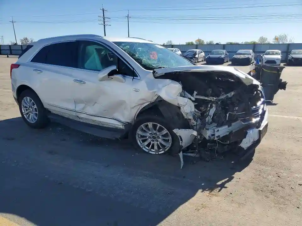 1GYKNARS4HZ302235 2017 CADILLAC XT5-3
