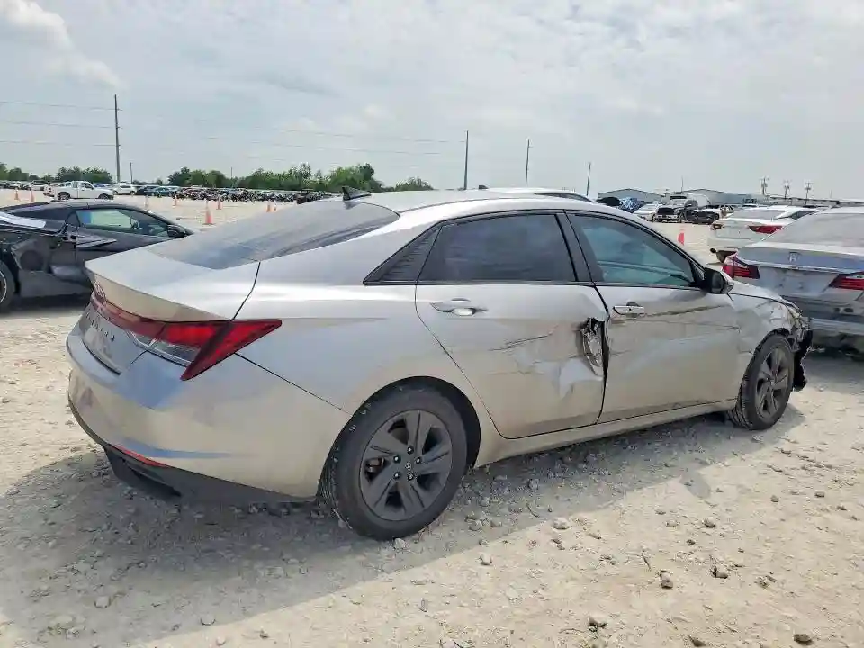 5NPLM4AG3NH061485 2022 HYUNDAI ELANTRA-2
