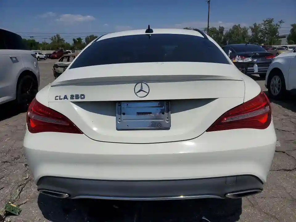 WDDSJ4EB0JN578424 2018 MERCEDES-BENZ CLA-CLASS-5