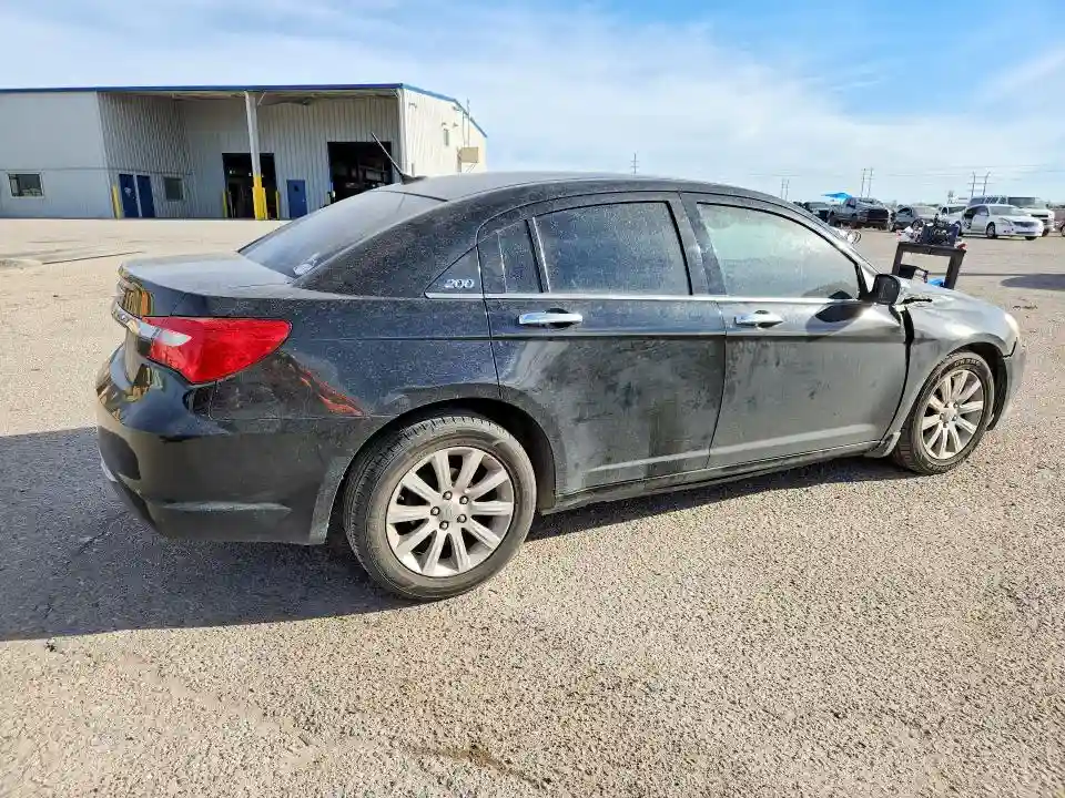 1C3CCBCG7DN507600 2013 CHRYSLER 200-2