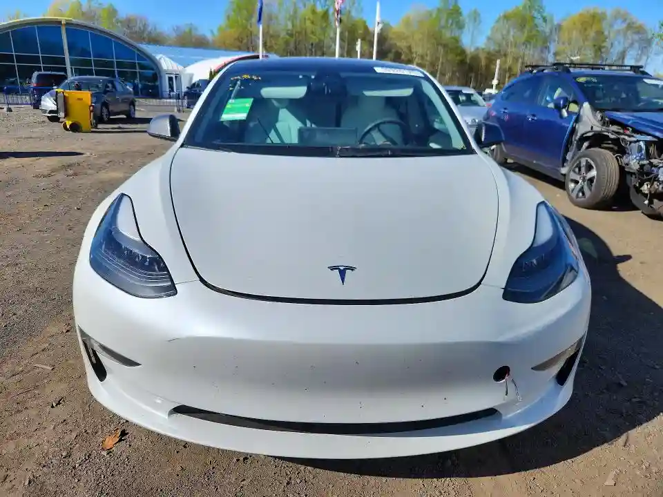 5YJ3E1EC7PF486034 2023 TESLA MODEL 3-4
