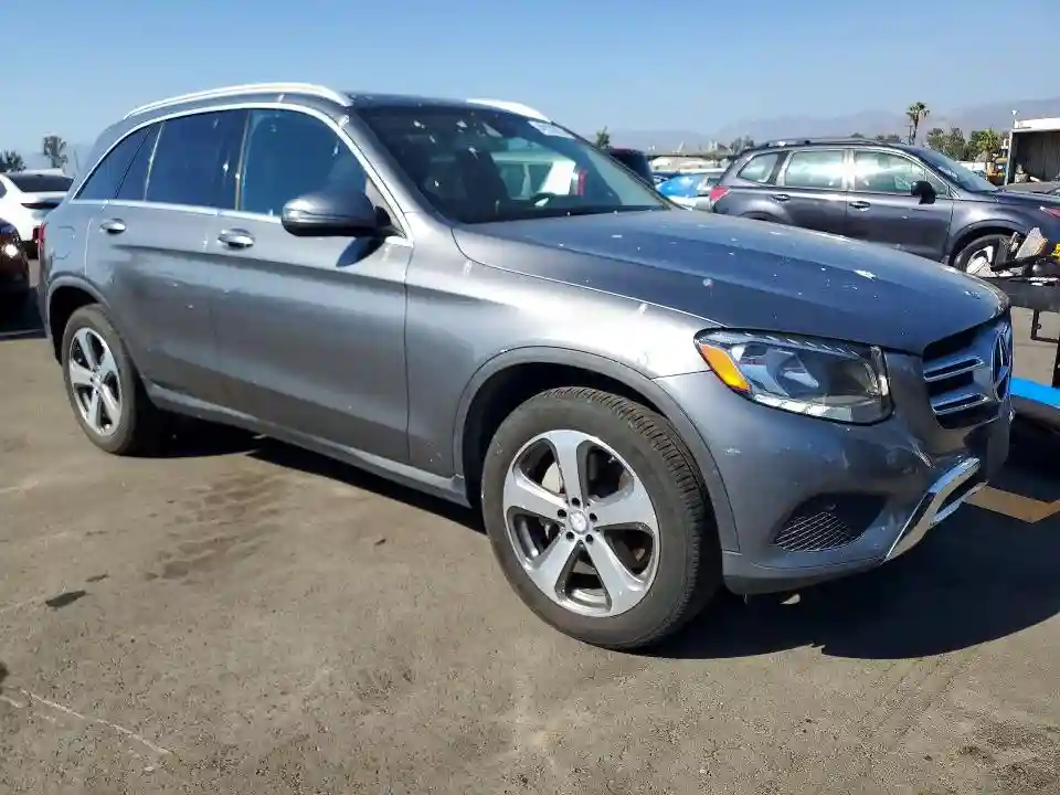 WDC0G4JB4HF195753 2017 MERCEDES-BENZ GLC-CLASS-3