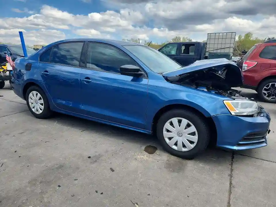 3VW267AJ2GM372631 2016 VOLKSWAGEN JETTA-3