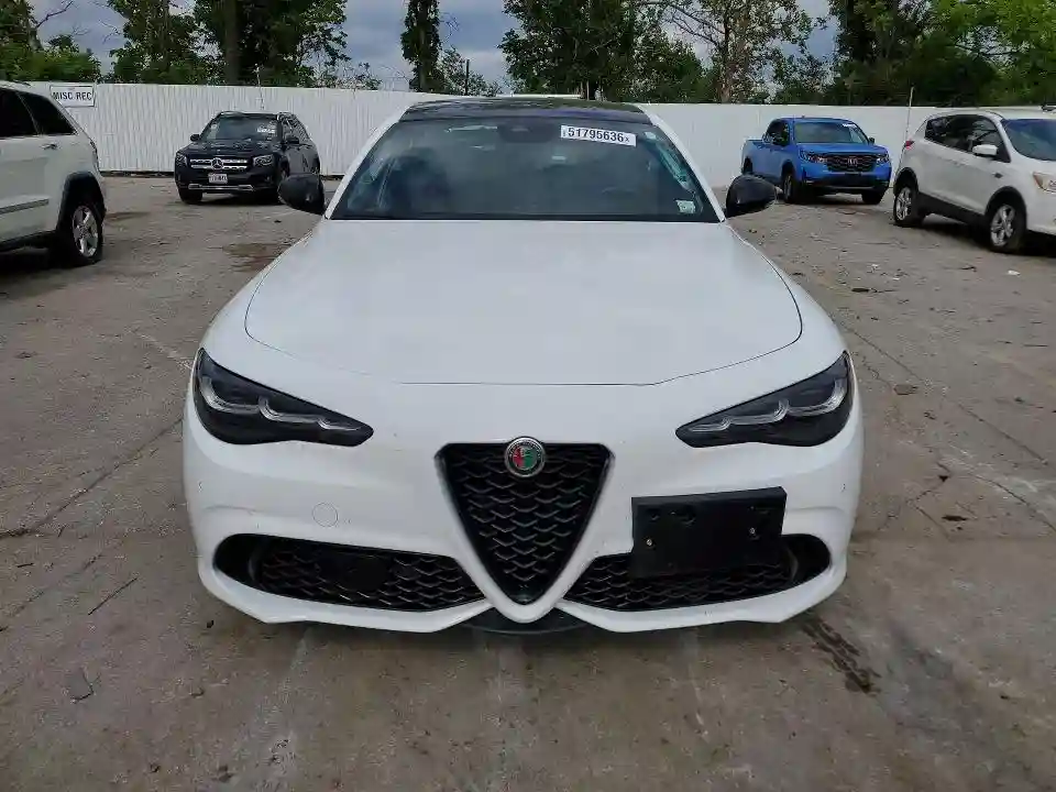 ZARFANBN2R7687876 2024 ALFA ROMEO GIULIA-4