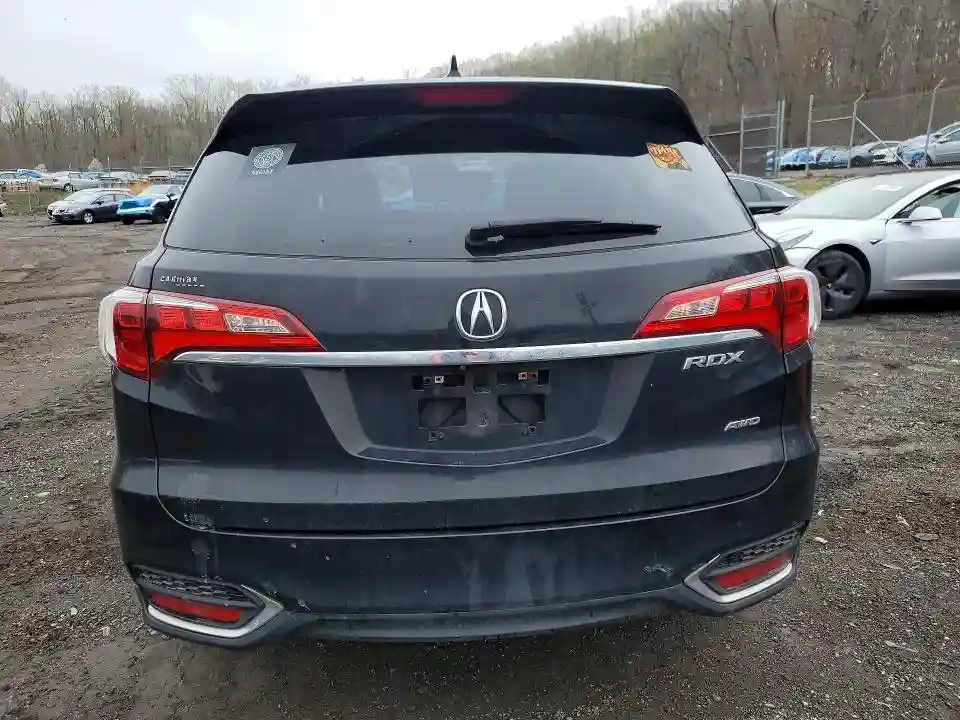 5J8TB4H32JL005926 2018 ACURA RDX-5