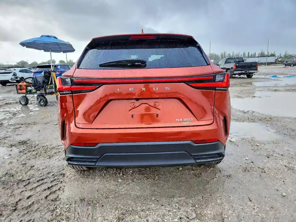 2T2GGCEZ8PC021712 2023 LEXUS NX-5