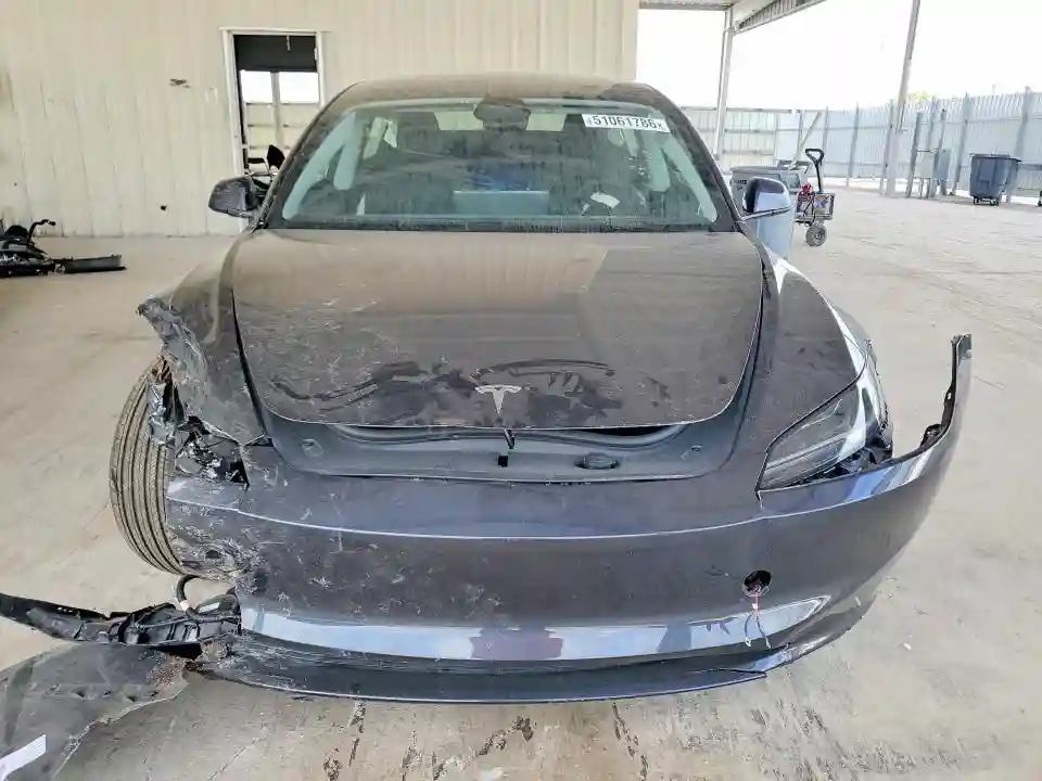 5YJ3E1EA0SF030111 2025 TESLA MODEL 3-4