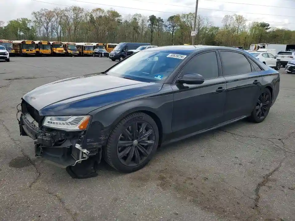 WAU44AFD1JN000421 2018 AUDI A8-0