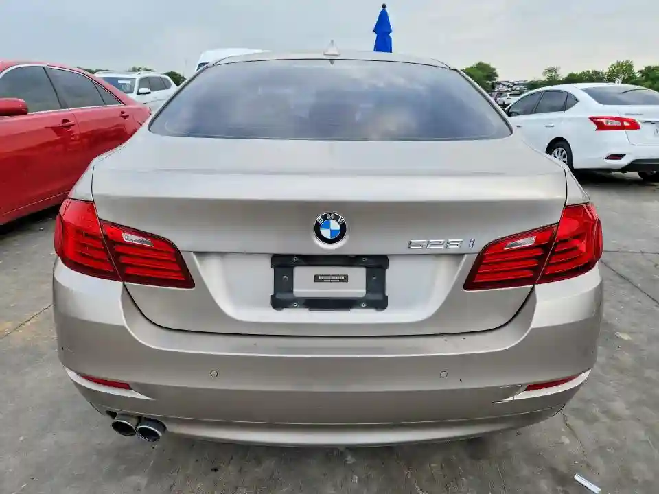 WBA5A5C53GD526498 2016 BMW 5 SERIES-5