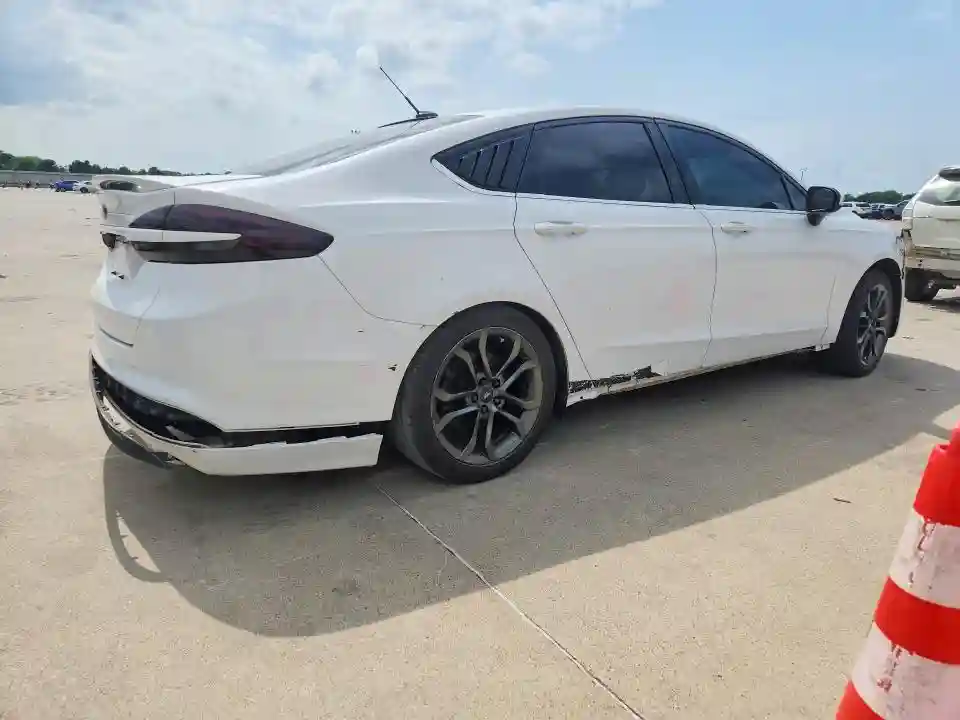 3FA6P0LU8JR137618 2018 FORD FUSION-2