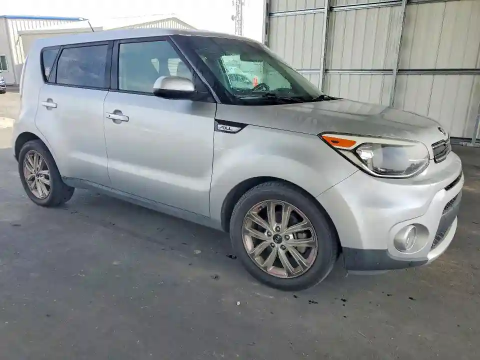 KNDJP3A50H7463254 2017 KIA SOUL-3