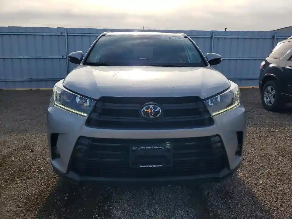 5TDJZRFH6KS599529 2019 TOYOTA HIGHLANDER-4