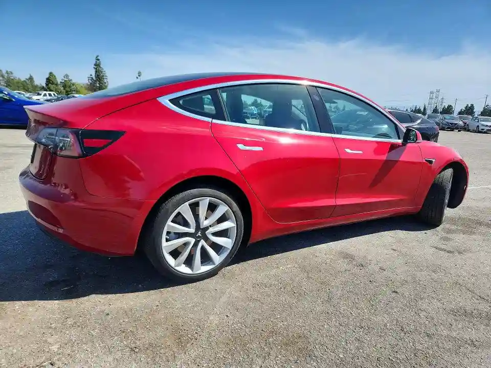 5YJ3E1EA3LF645818 2020 TESLA-2