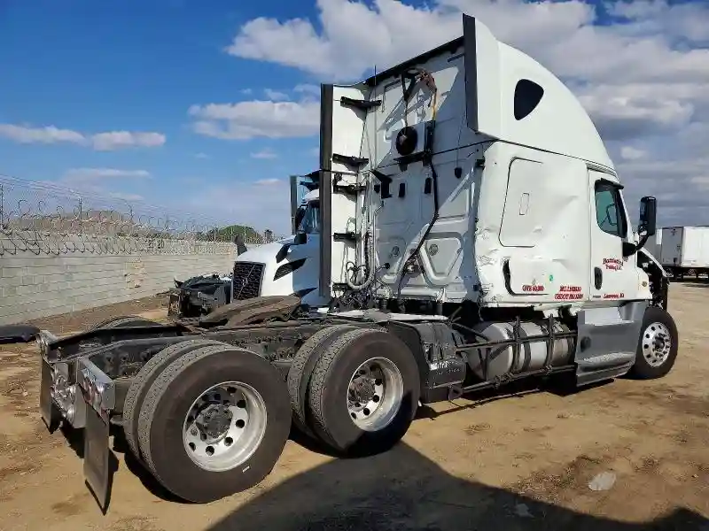 3AKJGLDR2HSHV7552 2017 FREIGHTLINER ALL OTHER-3