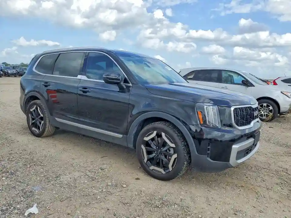 5XYP34GCXPG375248 2023 KIA TELLURIDE-3
