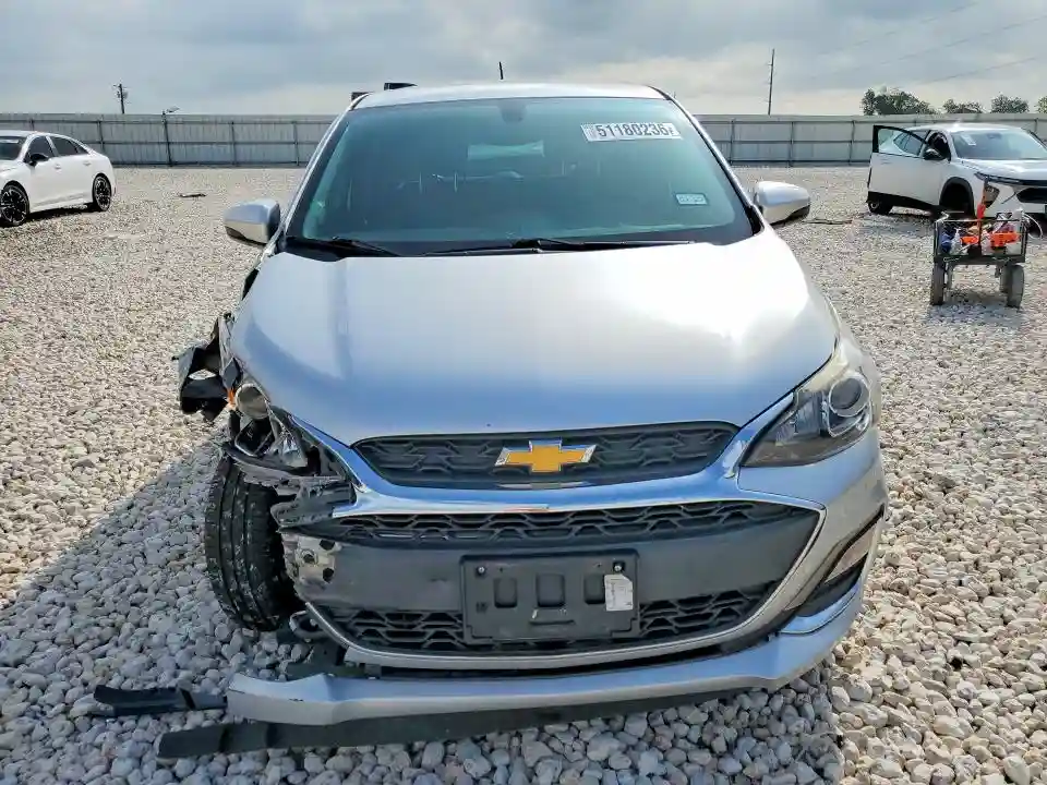 KL8CD6SA2KC764176 2019 CHEVROLET SPARK-4