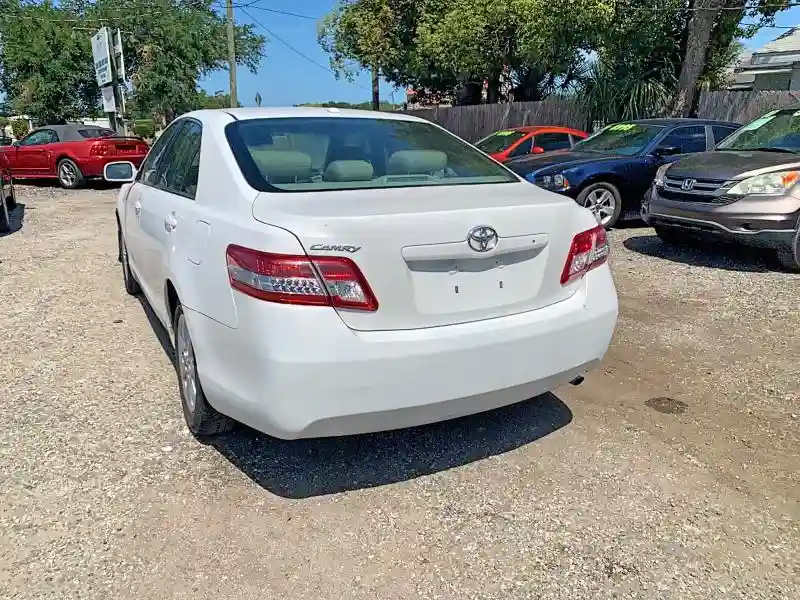 4T1BF3EK8BU634165 2011 TOYOTA CAMRY-2