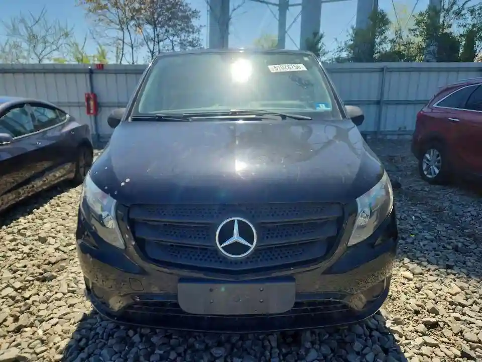 WD4PG2EEXH3317018 2017 MERCEDES-BENZ METRIS-4