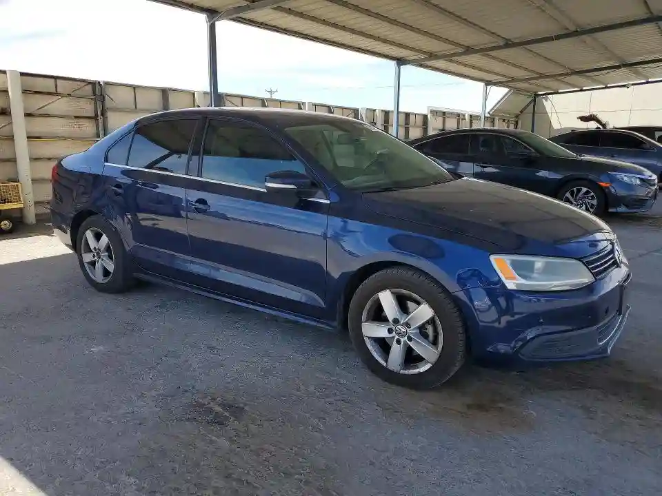 3VWLL7AJ7DM209515 2013 VOLKSWAGEN JETTA-3