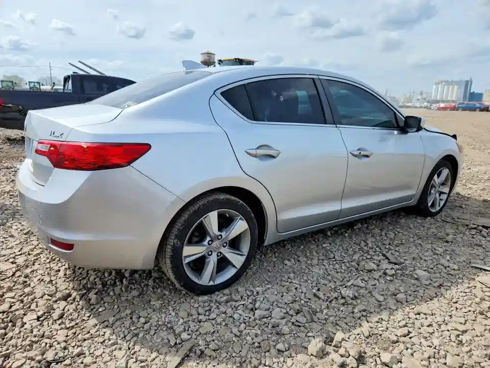 19VDE1F31EE006696 2014 ACURA ILX-2