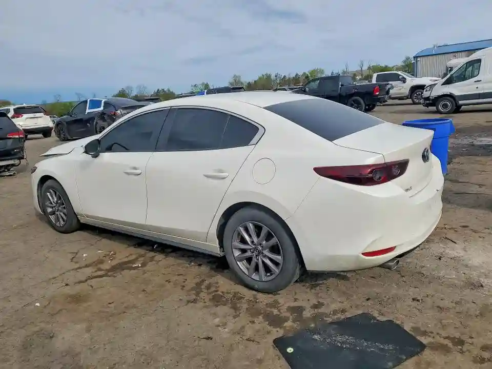 JM1BPAAL0M1309339 2021 MAZDA 3-1