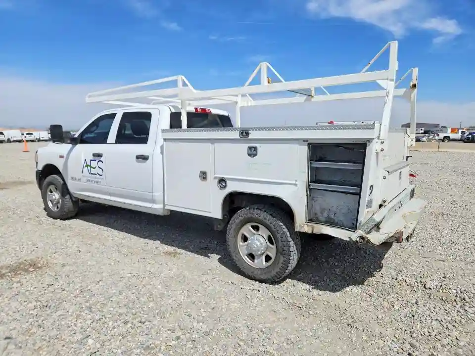 3C7WR5HJ0NG146771 2022 RAM 2500-1