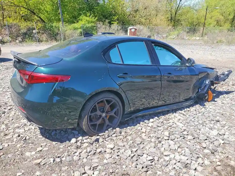 ZARFANBN7L7625185 2020 ALFA ROMEO GIULIA-2