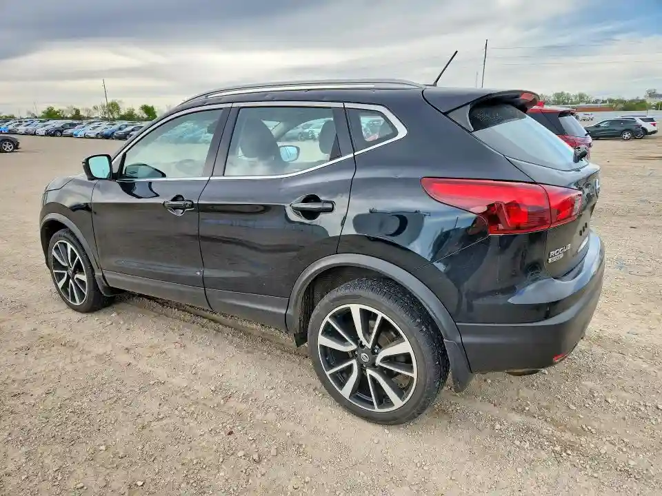 JN1BJ1CR4HW133586 2017 NISSAN ROGUE-1