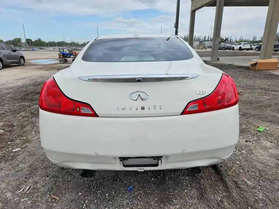 JN1CV6EK6AM102640 2010 INFINITI G37-5